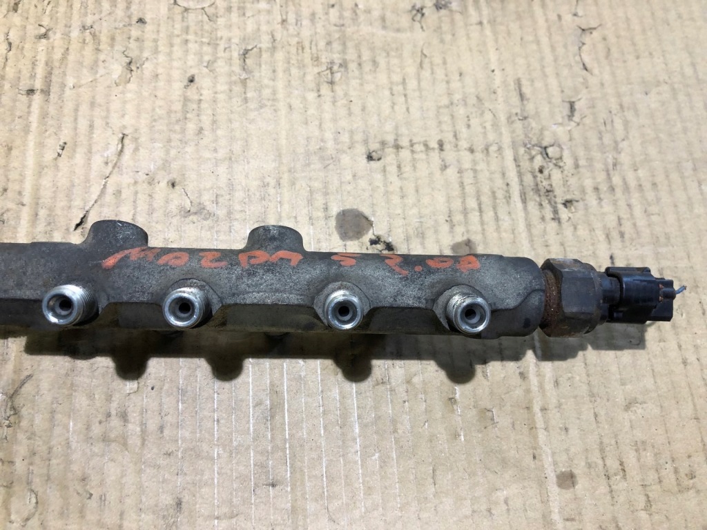 фото №3, Молдинг впрыскная mazda 5 2.0d