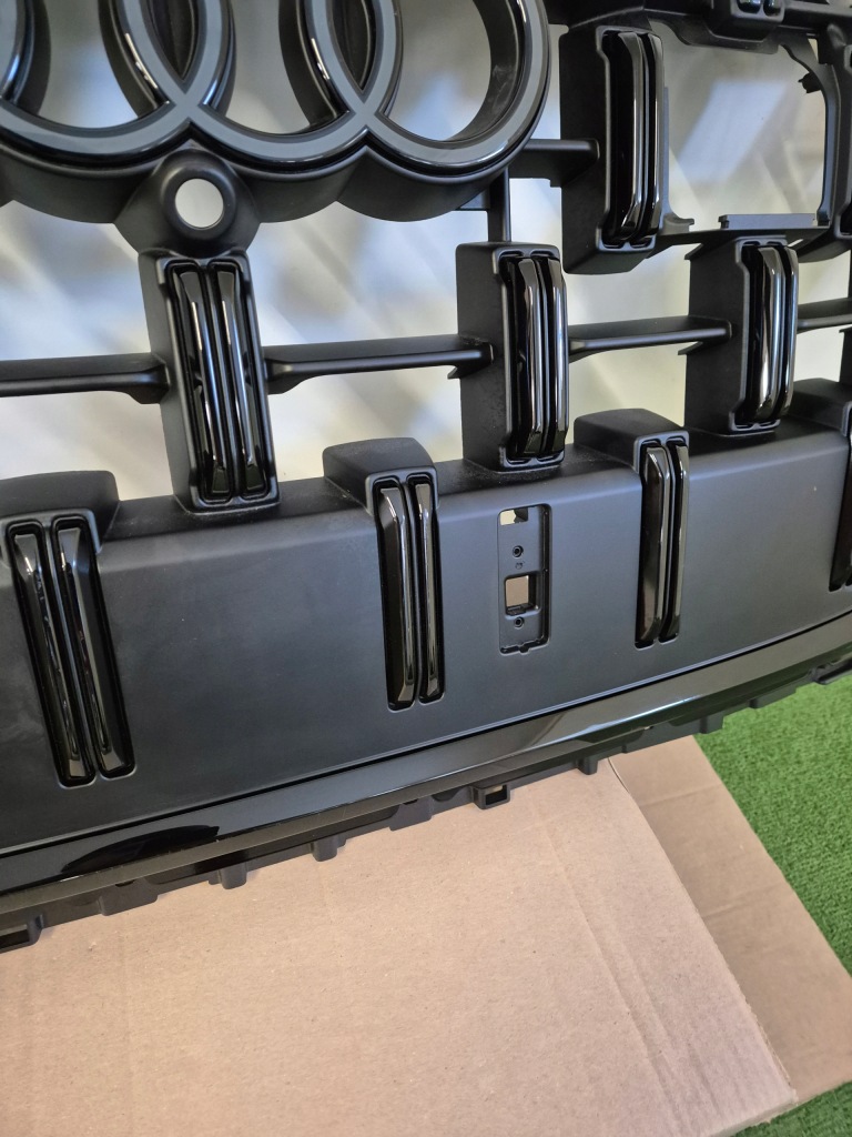 фото №10, Audi q8 4m8 lift решётка радиатора решётка радиатора решётка радиатора радиатора 4m8853651 оригинал чёрный