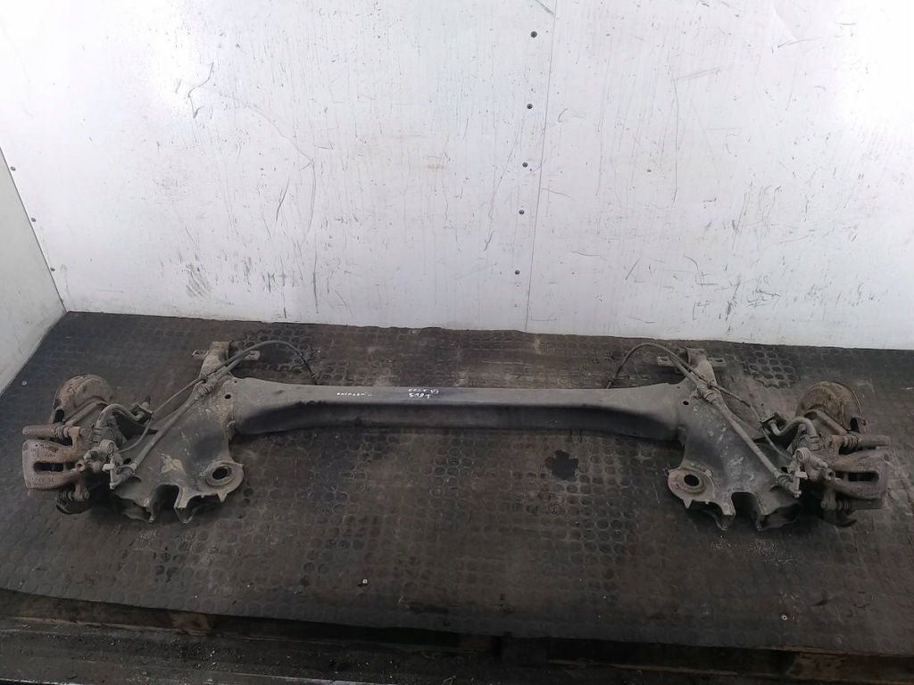 Купити Балка підвіска, oś задній mitsubishi colt vi 1.5 di-d хетчбек