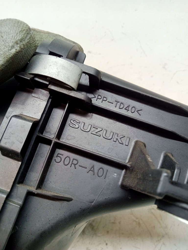 Suzuki swift mk8 2019 1,0 корпус фильтра воздуха 2019r в Украине