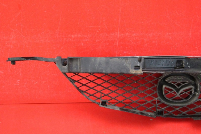 фото №12, Решітка радіатора решітка радіатора czarna c10050712 mazda premacy 1 i 99-01