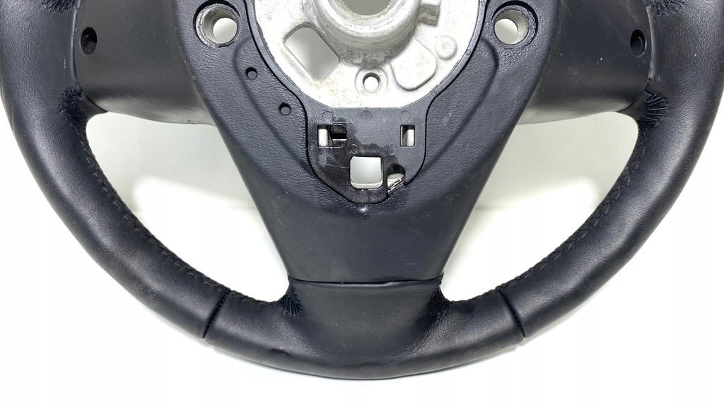 фото №9, Оригинальная воздуховод bmw 2 f46 3086264 кожа