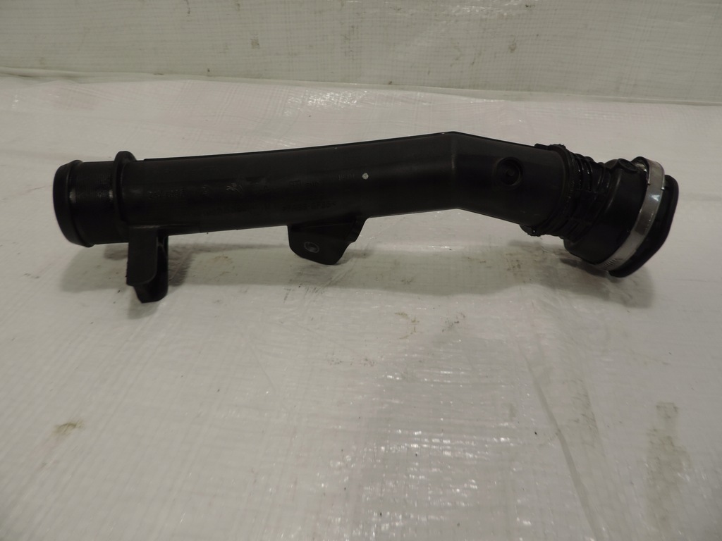 фото №1, Opel crossland 1,5 bluehdi труба шланг повітря 9810958380