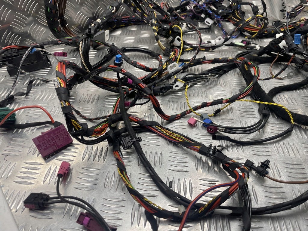 фото №16, Bmw x3 f25 джгут трубопровід озвучення harman kardon