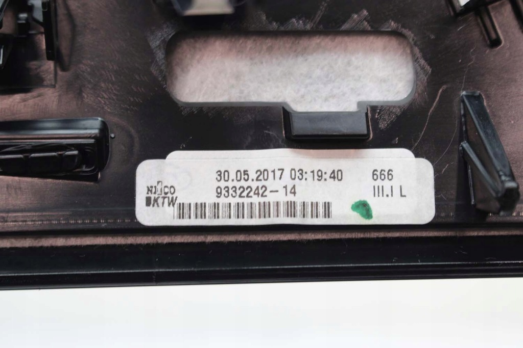 фото №14, Bmw x1 f48 ґрати впуск повітря консолі 9292739 9292741 64229292740 93324