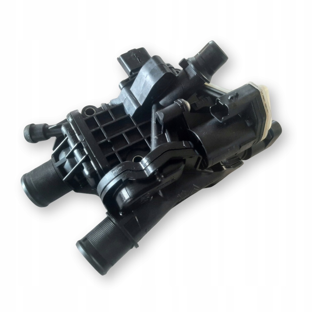 фото №1, Корпус термостата 2,0 9849443980 citroen peugeot proace ford opel fiat psa