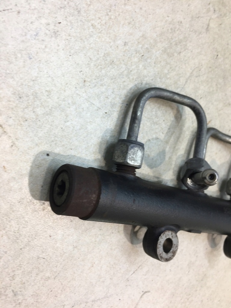 фото №7, Молдинг впрыскная discovery iii 2.7 td 5ws40271