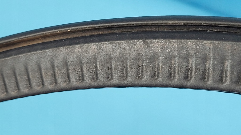 фото №9, Mercedes x247 glb 200 23r прокладка двері правий задня a2476920000