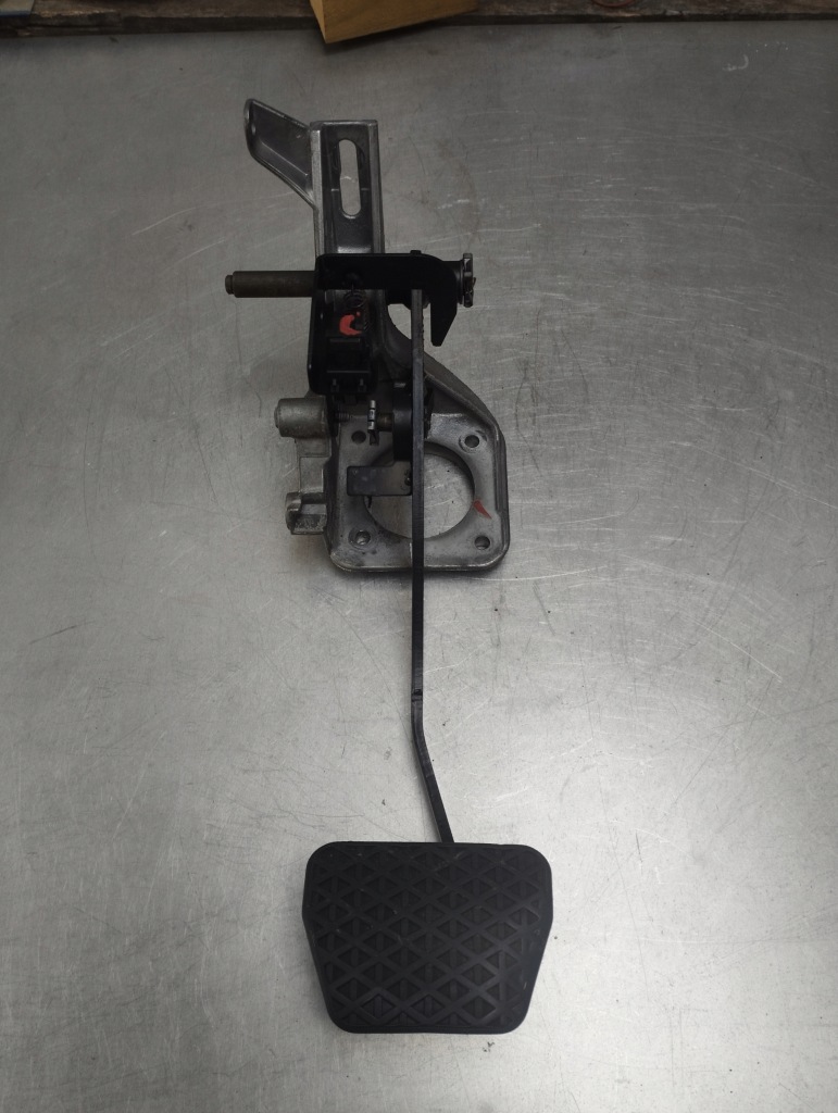 фото №1, Педаль гальма 3331164 bmw x3 e83