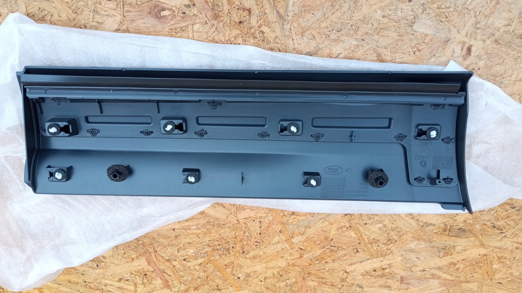 фото №9, Land rover discovery v 17- молдинг дверь левый задняя