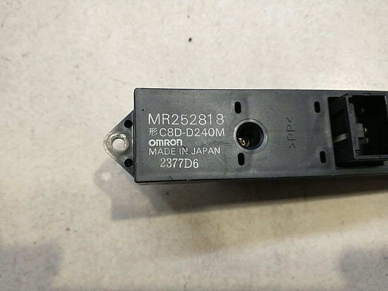 фото №9, Панель вікон комплект galant viii 2.0 mr252818