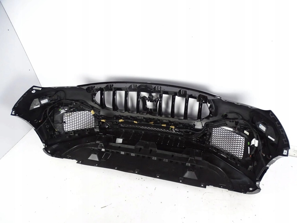 фото №16, Бампер перед передний maserati grecale trofeo карбон