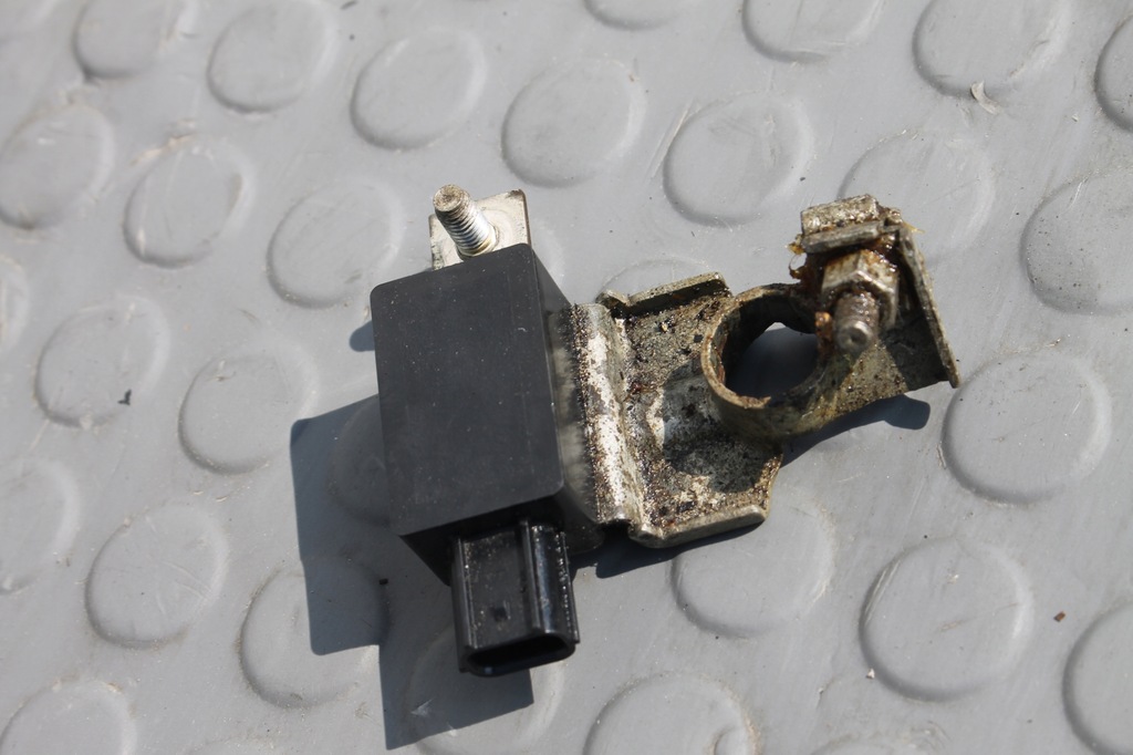 фото №1, Клемма минусовая предохранитель напряжения аккумулятор honda hr-v ii 1.5 15-21