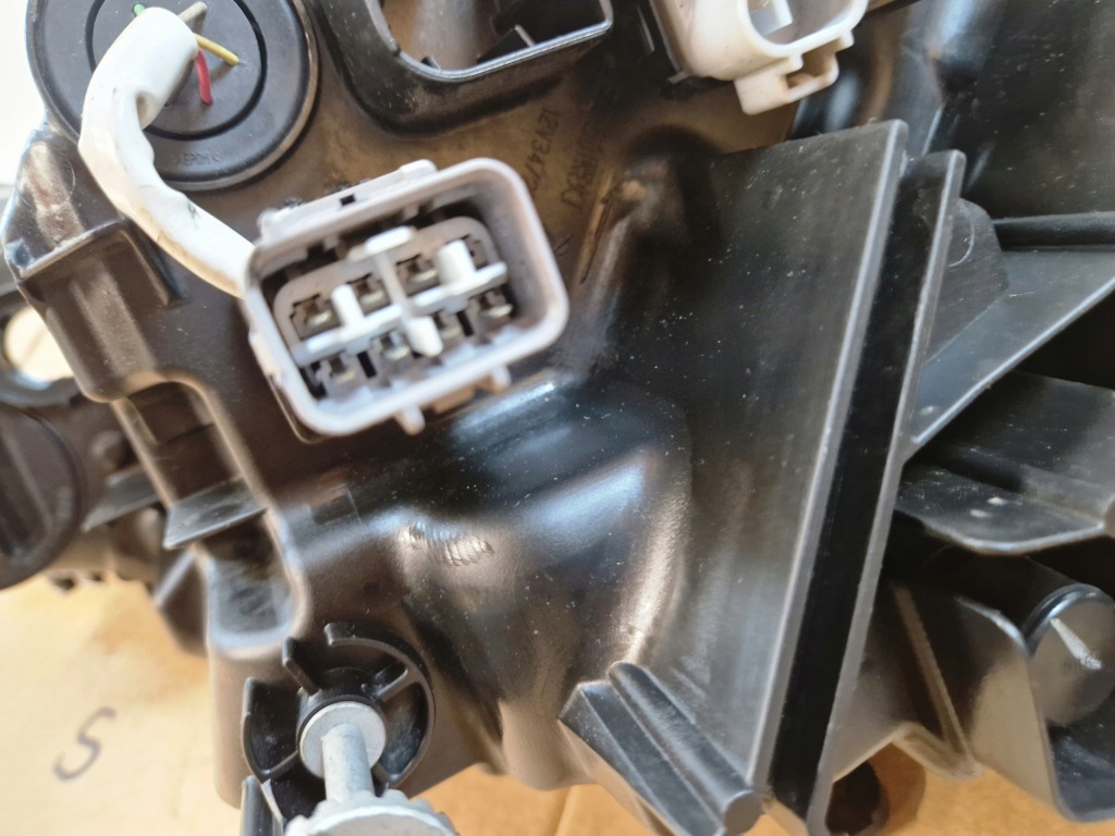 Купить Lexus ct200h рестайлинг  фара передняя левая перед full led