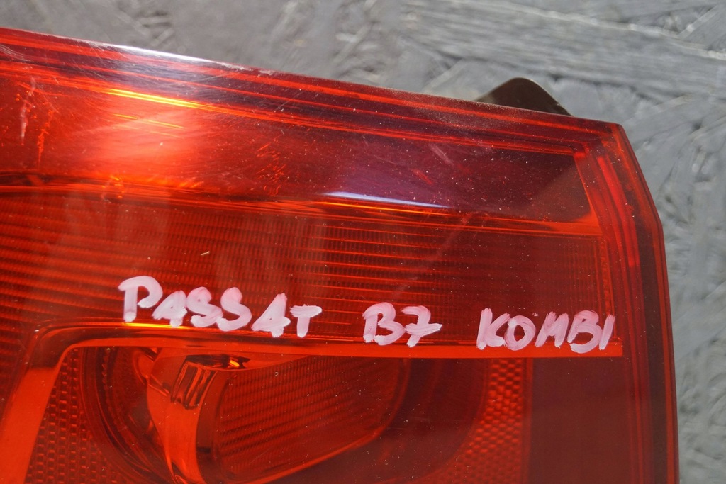 фото №8, Vw passat b7 kombi лампа левый задняя s2086