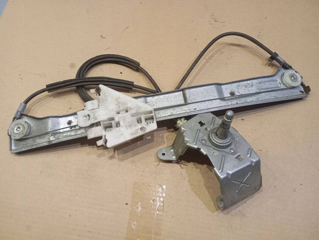 фото №1, Підйомник механічний скло правої задня smart forfour i 454