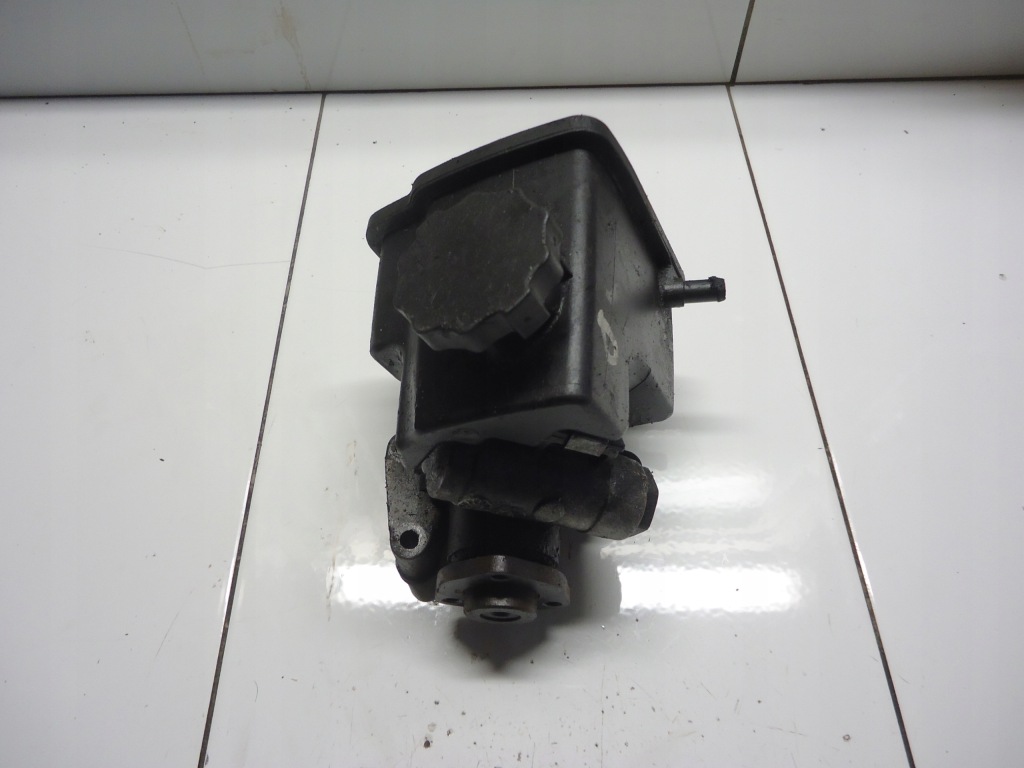 фото №1, Mercedes 2.2 cdi насос усилителя 0024667501