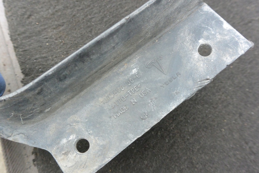 Накладка завершение порог правый  левая tesla model s в Украине