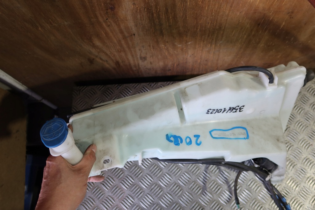 фото №12, Бак омывателя range rover vogue cpla17b613ah