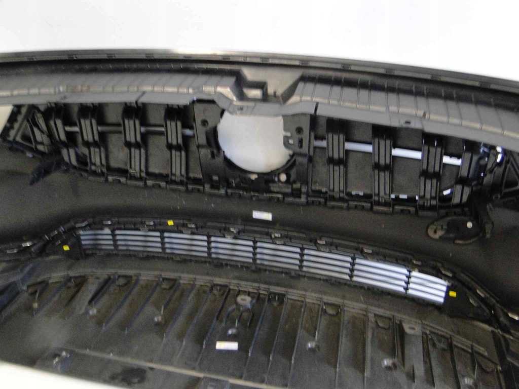 фото №11, Mercedes eqa h243 243 бампер передний верхний часть