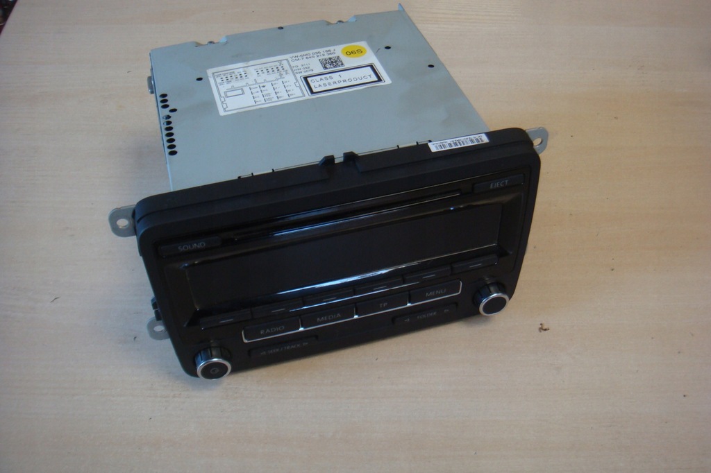 фото №1, Vw polo v 6r0 6r радіо рамка cd mp3 kod