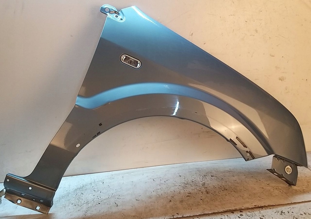 фото №1, Ford fusion plus + крыло правый лак 79