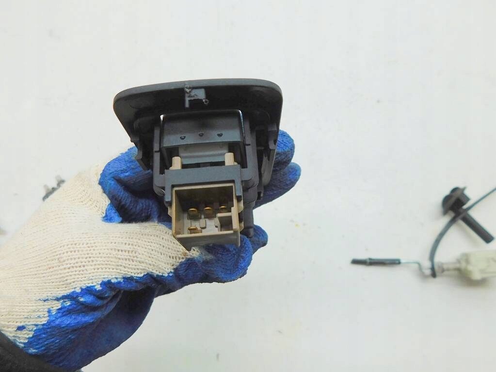 фото №10, Porsche cayenne 03-10 переключатель стекло 7l5959858