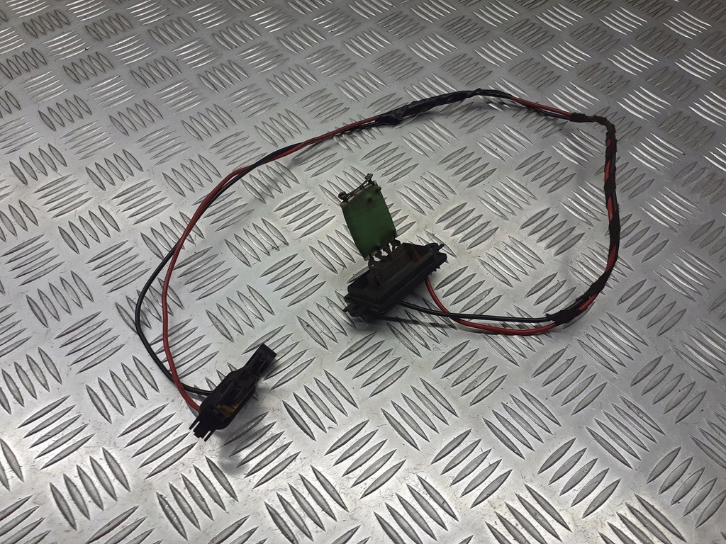 фото №1, Резистор резистор вентилятор renault clio iii