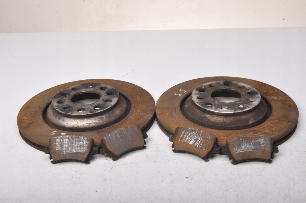 фото №1, Audi s3 8p 2.0tfsi тормозные диски задняя комплект 310mm тормозные колодки