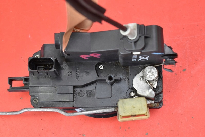 фото №6, Замок дверь правый перед eu opel signum 05r