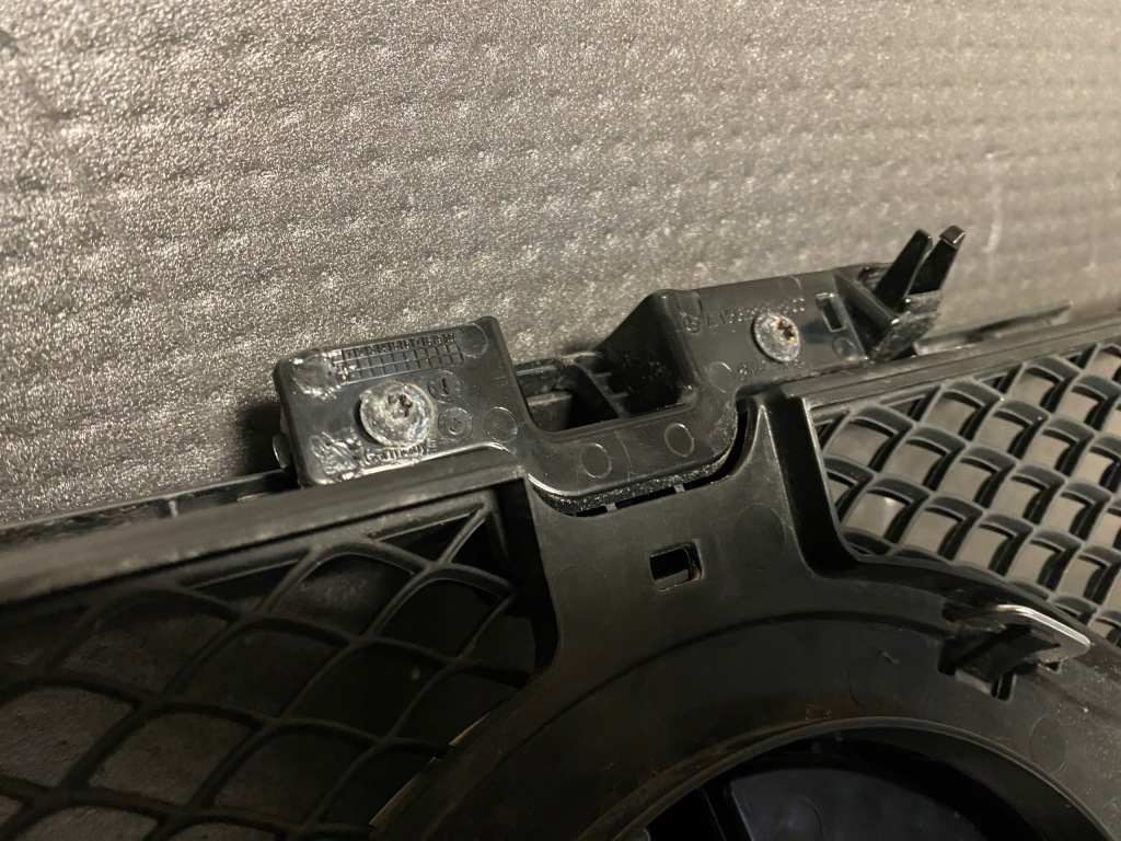 Решётка радиатора mercedes gla 156 amg рестайлинг Оригинал