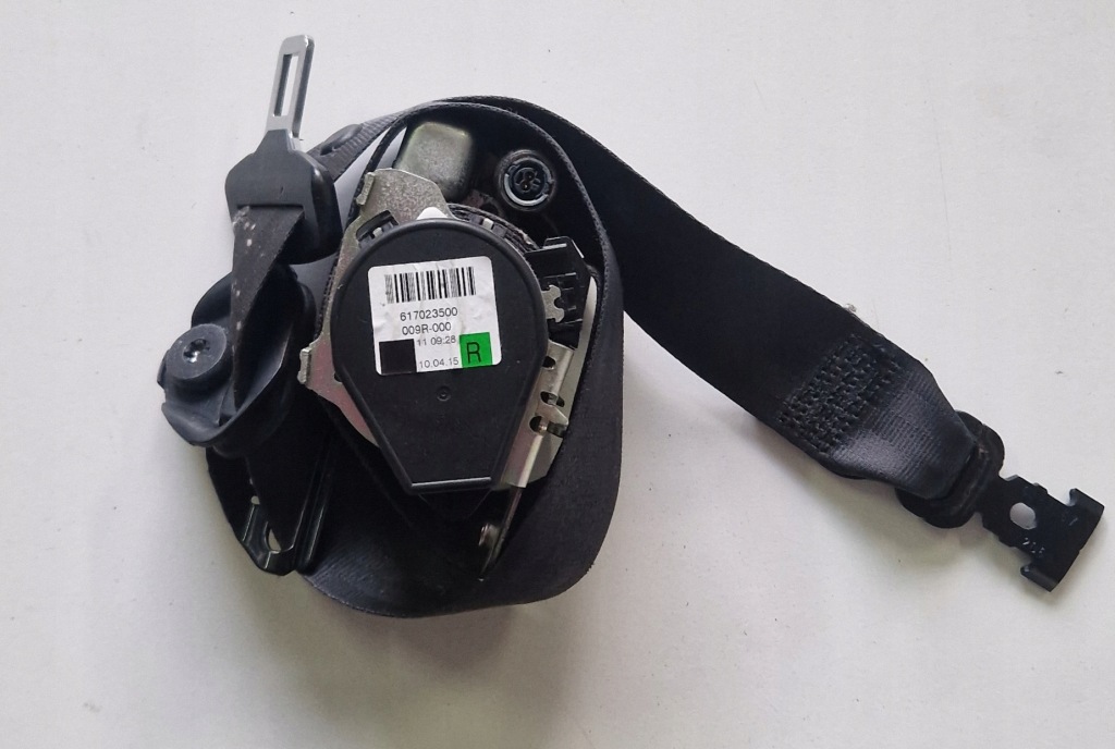 фото №1, Pas безпеки правий перед передній оригінальний номер 13443560 opel astra j lift