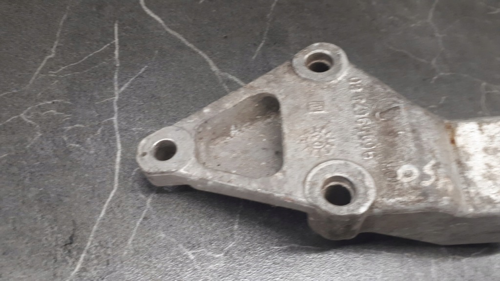 фото №2, 9645967880 кронштейн двигателя citroen berlingo ii 1.9d