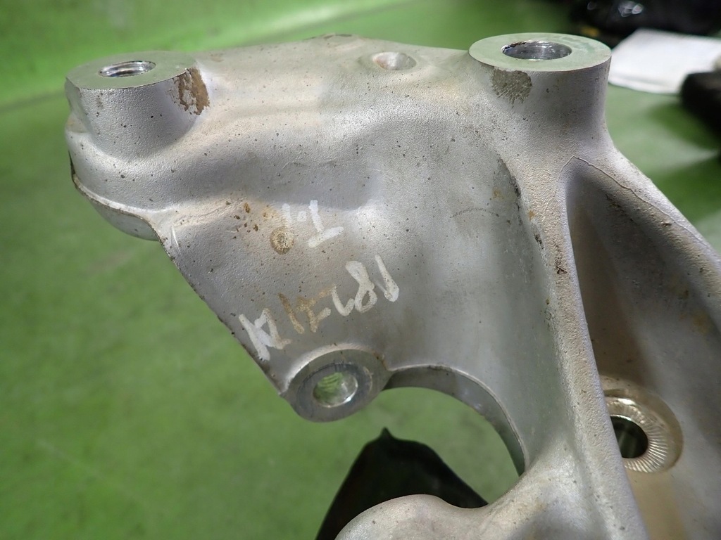 фото №11, Ступица задняя правая skoda octavia iv rs 21r kombi 3q0501117a 3q0615612b