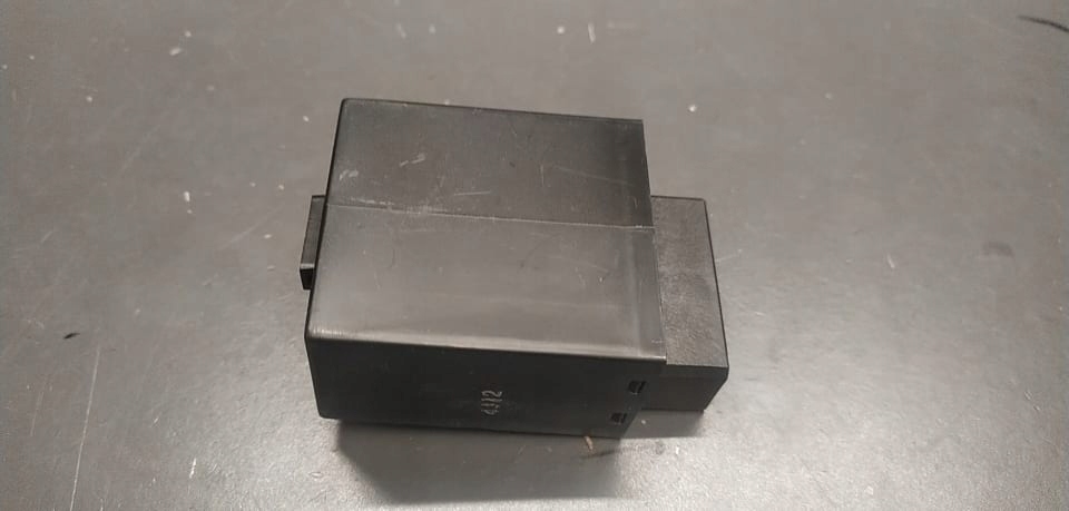 Mazda e2200 реле лампа gc02-67-660a оригінал в Україні