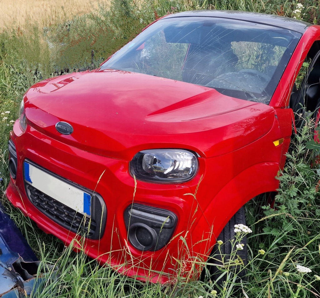 Купити Microcar due mgo фара правий кронштейн  оригінал