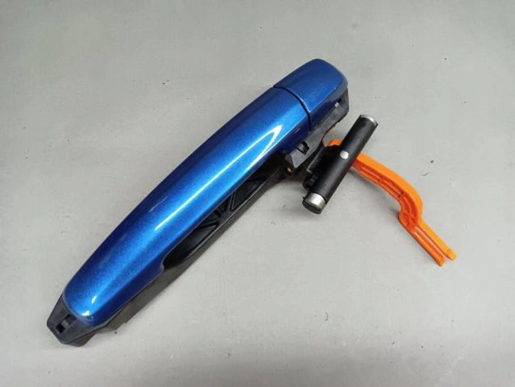 фото №1, Ручка дверь правый задняя suzuki sx4 s-cross zum