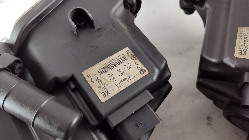 Mercedes e klasa 207 w207 купе ксенон лівий правий поворотний фара лампа Київ