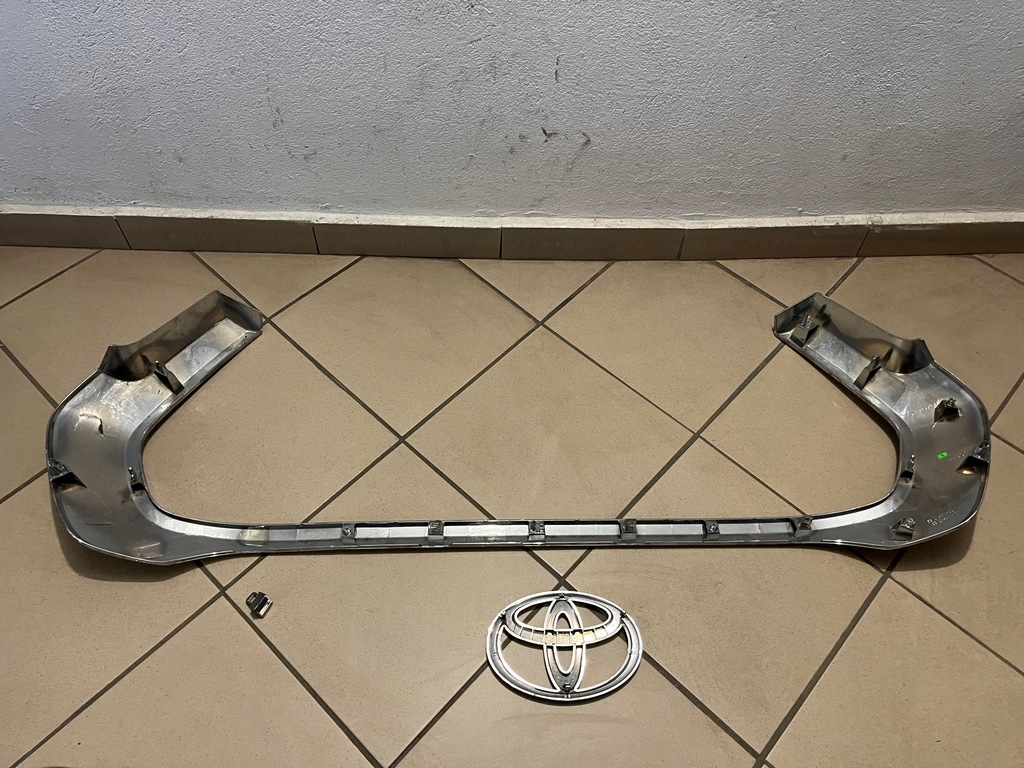 фото №12, Рамка хром решётка радиатора решетка toyota hilux