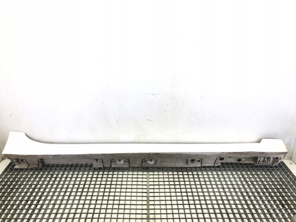 фото №1, Молдинг порог правый toyota corolla e21 sedan/limuzyna