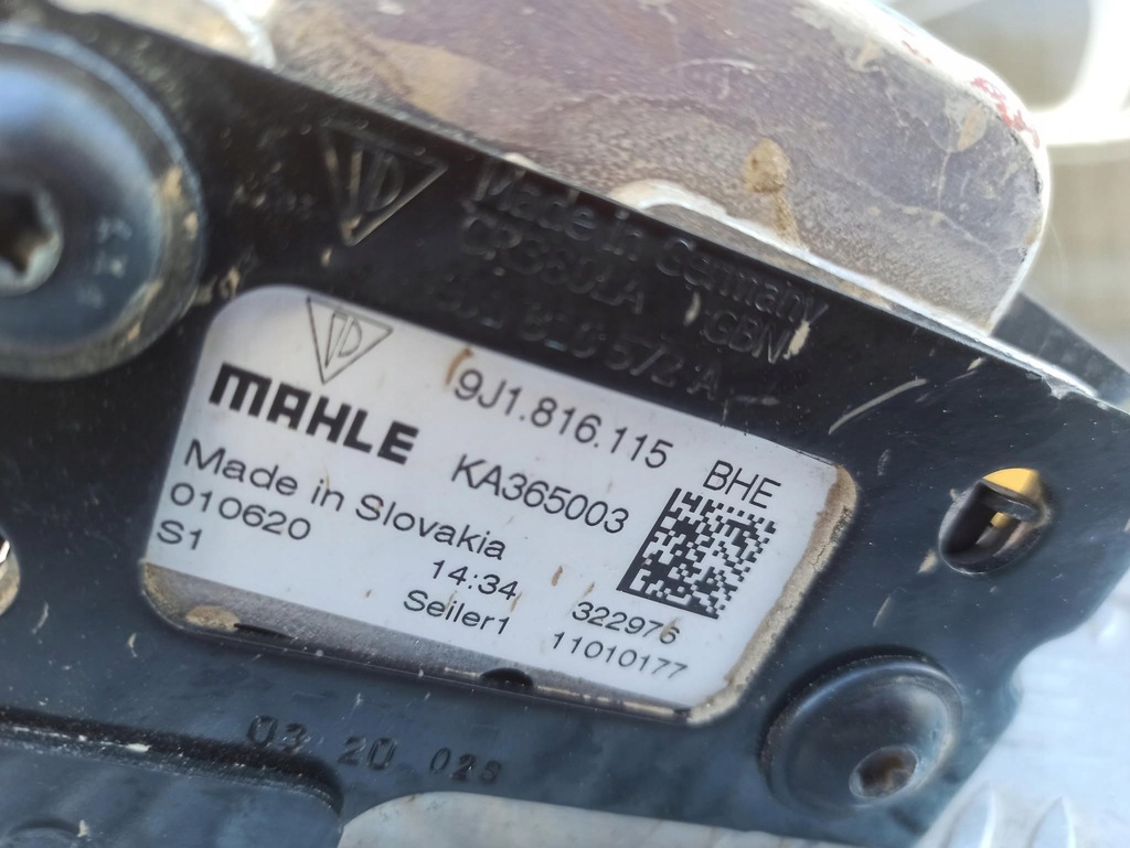 фото №5, Porsche taycan 4s клапан расширительный радиатор кондиционера 9j1816115