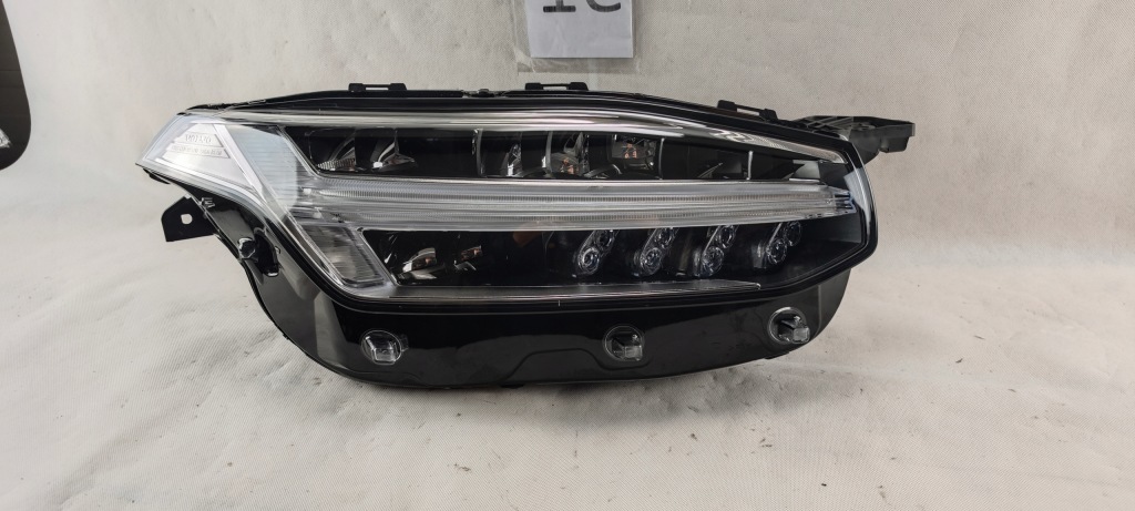 Купити Volvo xc90 full led правий фара фара правий 31655703