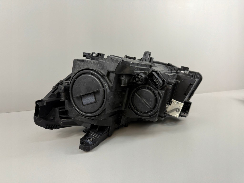 Mercedes cla w117 117 лампа лампи bi ксенон ils led права оригінальна поворотна Доставка