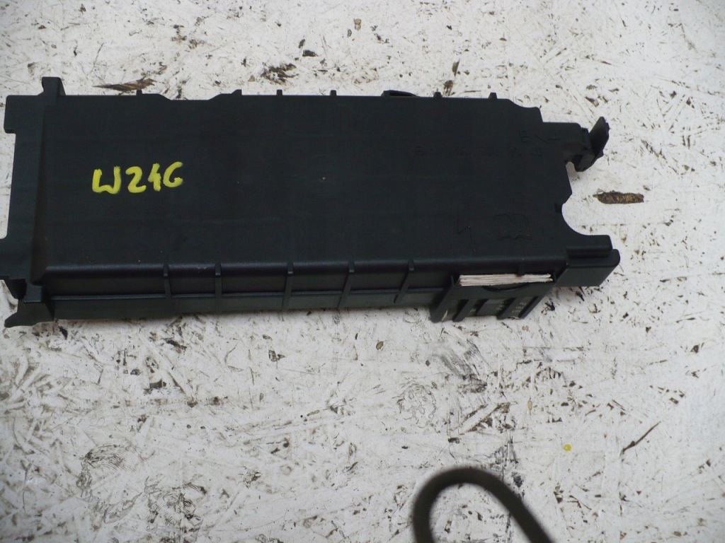 фото №1, Крышка защита предохранителей mercedes w 246 w246 europa