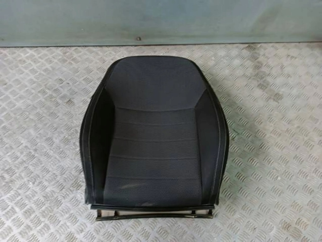 фото №1, Обивка сиденье правая правый перед передняя спинка skoda rapid 5ja