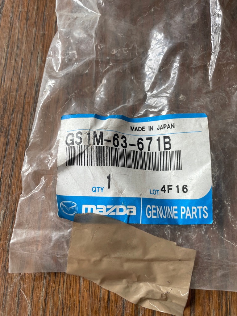 фото №5, Gs1m-63-671b гумовий елемент амортизатор кришки багажника mazda 6