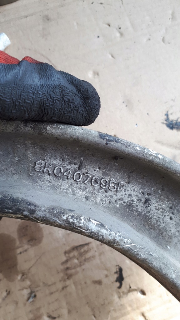 фото №7, A4 b8 рычаг левый нижний 8k0407695f a5 q5 s4 s5