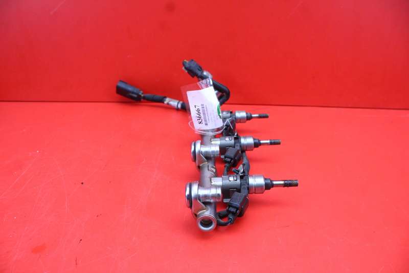 Молдинг упорскування ліва 12640490 12634125 cadillac xts 3.6 v6 325 km 12-17 Зі Шроту