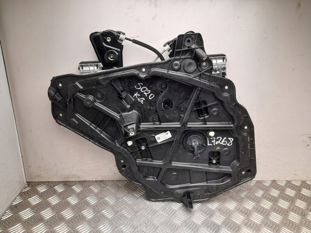 фото №4, Підйомник скло tesla model y 2022 з задній з лівий 149551298e