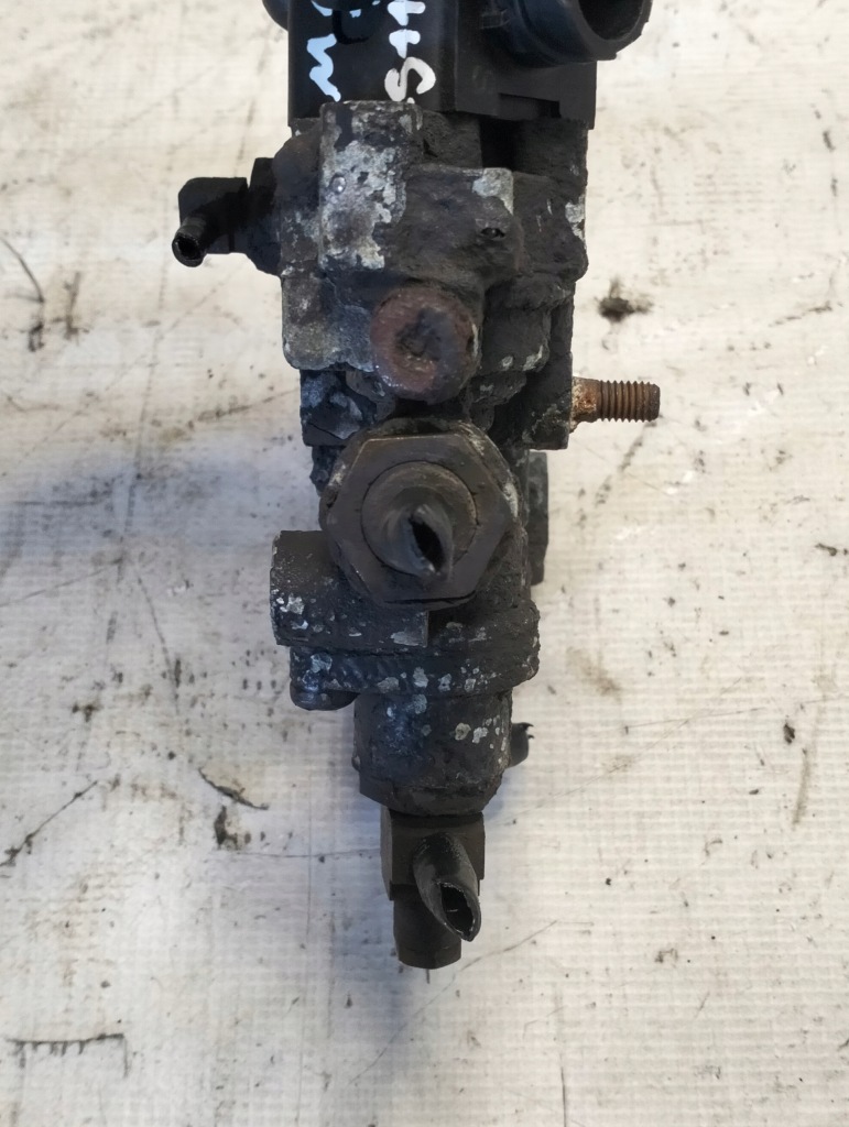 Клапан пневматический подушек подвеска wabco man tga 26.390 4420012221 в Украине